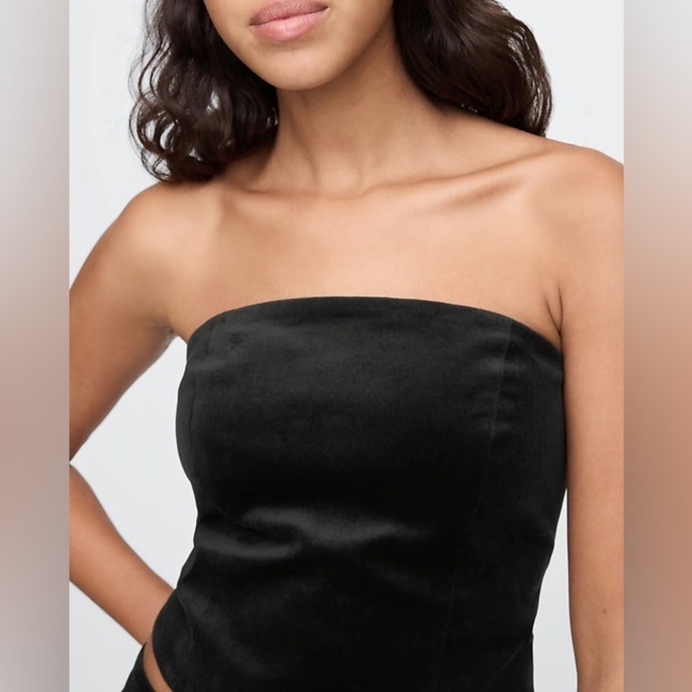 Gap Size L Black Velvet Crop Tube Top